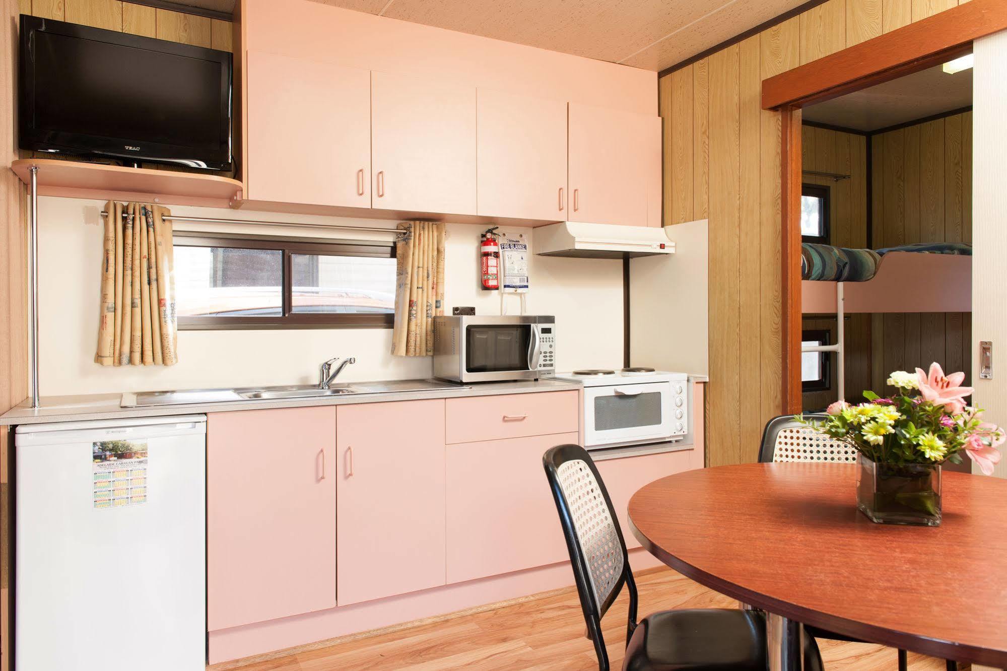 Adelaide Caravan Park - Aspen Holiday Parks Exterior foto